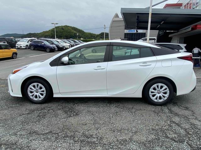 プリウス SセーフティプラスII ドライブレコーダー ETC クリアランスソナー レーンアシスト オートクルーズコントロール 衝突被害軽減システム バックカメラ ナビ TV アルミホイール オートマチックハイビーム LEDヘッドランプ(12枚目)