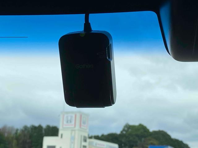 N-BOXカスタム G・Lホンダセンシング ドライブレコーダー ETC バックカメラ 両側スライド・片側電動 TV クリアランスソナー オートクルーズコントロール レーンアシスト 衝突被害軽減システム LEDヘッドランプ スマートキー(5枚目)