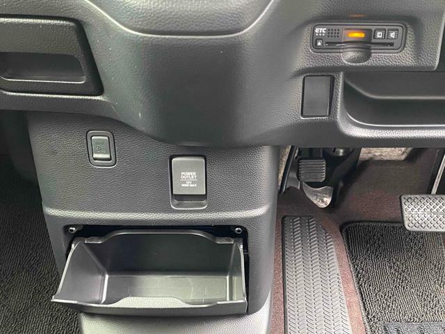 N-BOXカスタム G・Lホンダセンシング ドライブレコーダー ETC バックカメラ 両側スライド・片側電動 TV クリアランスソナー オートクルーズコントロール レーンアシスト 衝突被害軽減システム LEDヘッドランプ スマートキー(8枚目)