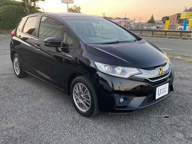 フィットハイブリッド Ｌパッケージ　ＥＴＣ　バックカメラ　ＴＶ　オートクルーズコントロール　ＬＥＤヘッドランプ　スマートキー　ＡＴ　盗難防止システム　衝突安全ボディ　アルミホイール　ＣＤ　ＵＳＢ（11枚目）