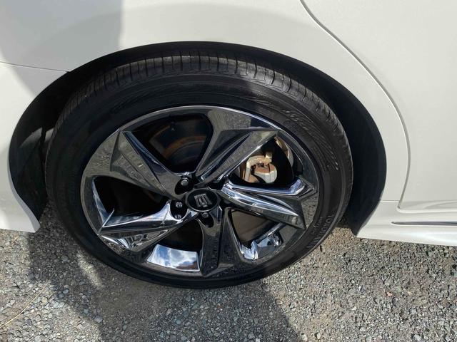 クラウンハイブリッド RSアドバンス クリアランスソナー レーンアシスト オートクルーズコントロール パークアシスト 衝突被害軽減システム 全周囲カメラ TV アルミホイール オートマチックハイビーム LEDヘッドランプ CVT(16枚目)