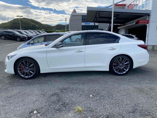 スカイライン ４００Ｒ　ドライブレコーダー　クリアランスソナー　オートクルーズコントロール　衝突被害軽減システム　全周囲カメラ　ナビ　ＴＶ　アルミホイール　オートライト　ＬＥＤヘッドランプ　サンルーフ　ＡＴ　シートヒーター（11枚目）