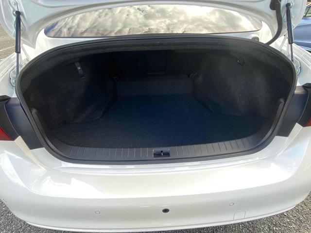 スカイライン ４００Ｒ　ドライブレコーダー　クリアランスソナー　オートクルーズコントロール　衝突被害軽減システム　全周囲カメラ　ナビ　ＴＶ　アルミホイール　オートライト　ＬＥＤヘッドランプ　サンルーフ　ＡＴ　シートヒーター（15枚目）