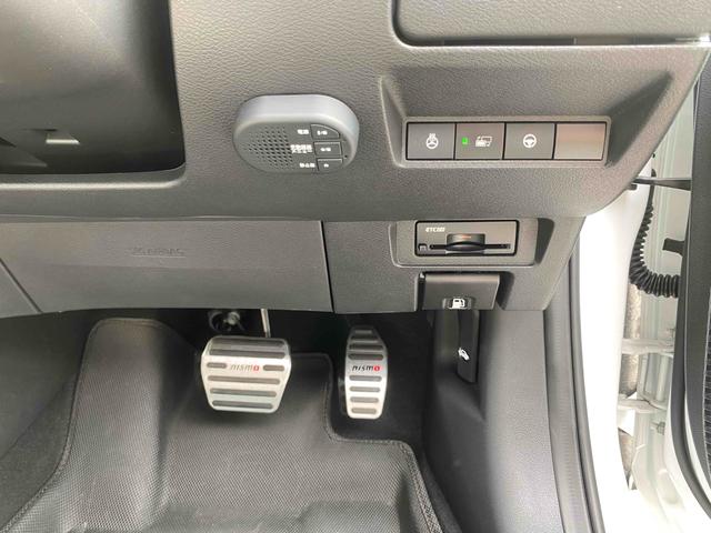 オーラ Ｇ　レザーエディション　全周囲カメラ　ＴＶ　クリアランスソナー　オートクルーズコントロール　衝突被害軽減システム　アルミホイール　ＬＥＤヘッドランプ　スマートキー　シートヒーター　ＣＶＴ　盗難防止システム　衝突安全ボディ（15枚目）