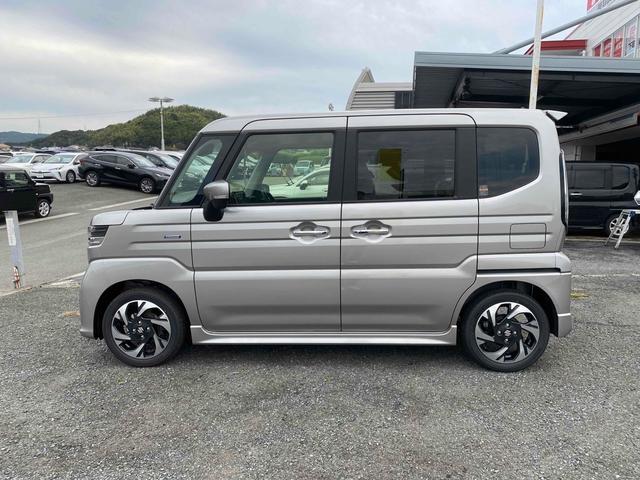 スペーシアカスタム ハイブリッドＸＳ　全周囲カメラ　両側電動スライドドア　ナビ　ＴＶ　クリアランスソナー　オートクルーズコントロール　レーンアシスト　衝突被害軽減システム　ＬＥＤヘッドランプ　スマートキー　アイドリングストップ（2枚目）