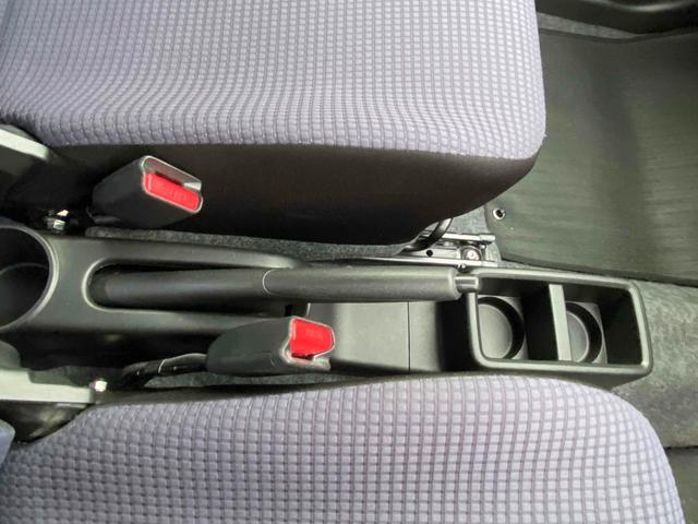 アルト L クリアランスソナー レーンアシスト 衝突被害軽減システム キーレスエントリー CVT 盗難防止システム ABS ESC CD ミュージックプレイヤー接続可 衝突安全ボディ エアコン パワーステアリング(10枚目)