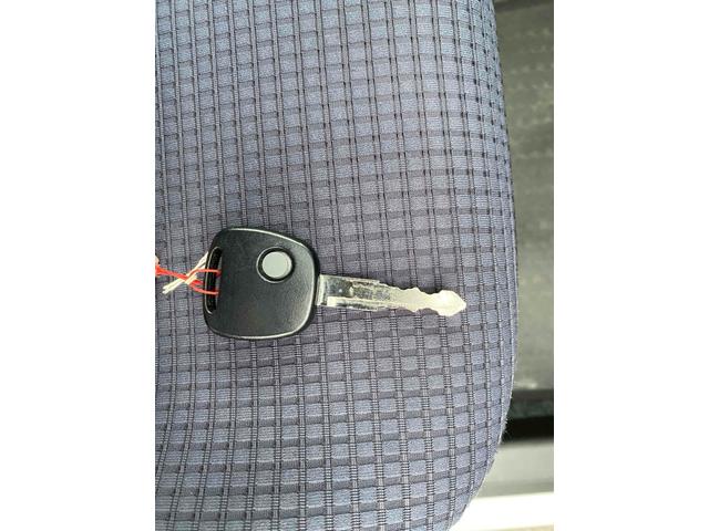 アルト L クリアランスソナー レーンアシスト 衝突被害軽減システム キーレスエントリー CVT 盗難防止システム ABS ESC CD ミュージックプレイヤー接続可 衝突安全ボディ エアコン パワーステアリング(12枚目)