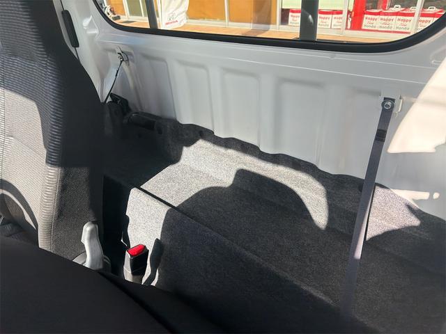 ハイゼットトラック ジャンボエクストラ　ＡＴ　衝突被害軽減システム　クリアランスソナー　ナビ　ＴＶ　スマートキー　アイドリングストップ　オートライト　ＥＳＣ　エアコン　運転席エアバッグ　ＣＤ　ＵＳＢ　Ｂｌｕｅｔｏｏｔｈ（19枚目）