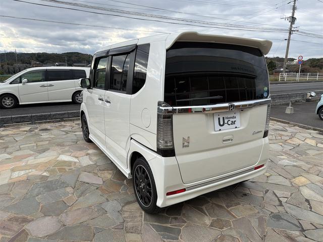 N-BOXカスタム G ターボSSブラックスタイルパッケージ ETC バックカメラ 両側電動スライドドア TV オートクルーズコントロール 衝突被害軽減システム HID スマートキー アイドリングストップ 電動格納ミラー シートヒーター ベンチシート CVT(15枚目)