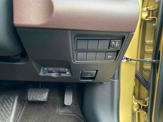 ヤリスクロス ハイブリッドＺ　ドライブレコーダー　ＥＴＣ　バックカメラ　クリアランスソナー　オートクルーズコントロール　衝突被害軽減システム　ＴＶ　オートマチックハイビーム　ＬＥＤヘッドランプ　アルミホイール　スマートキー（6枚目）