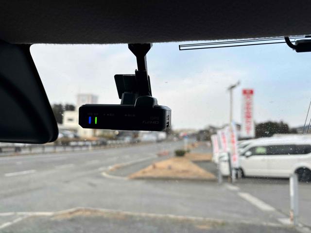 デイズルークス ハイウェイスター　Ｇターボ　ドライブレコーダー　全周囲カメラ　両側電動スライドドア　ナビ　ＴＶ　衝突被害軽減システム　オートマチックハイビーム　スマートキー　アイドリングストップ　電動格納ミラー　ベンチシート　ＣＶＴ　ＥＳＣ（6枚目）