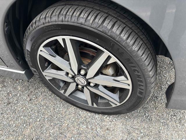 デイズルークス ハイウェイスター　Ｇターボ　ドライブレコーダー　全周囲カメラ　両側電動スライドドア　ナビ　ＴＶ　衝突被害軽減システム　オートマチックハイビーム　スマートキー　アイドリングストップ　電動格納ミラー　ベンチシート　ＣＶＴ　ＥＳＣ（17枚目）