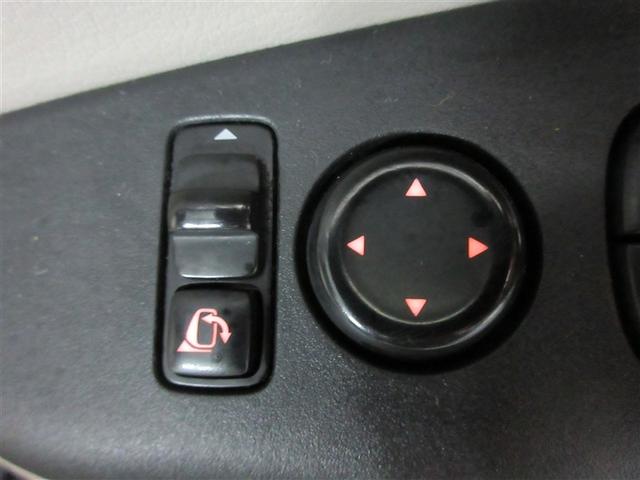 セレナ WGジェシュセキスライドアッフ バックカメラ 衝突被害軽減システム 電動スライドドア ウオークスルー 乗車定員8人 3列シート ワンオーナー 記録簿(21枚目)