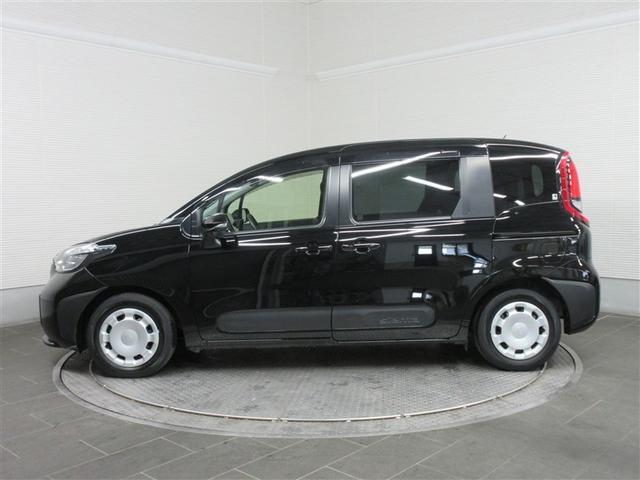 シエンタ ハイブリッドＧ　フルセグ　バックカメラ　衝突被害軽減システム　ＥＴＣ　両側電動スライド　ＬＥＤヘッドランプ　ウオークスルー　乗車定員７人　３列シート　ワンオーナー　アイドリングストップ（3枚目）