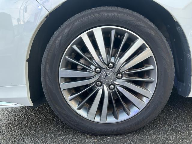 オデッセイ アブソルート・ホンダセンシング 2年保証 純正ナビ 電動シート 純正17インチアルミ ETC2.0 バックカメラ Bluetooth 両側電動スライド フルセグ オットマン(16枚目)