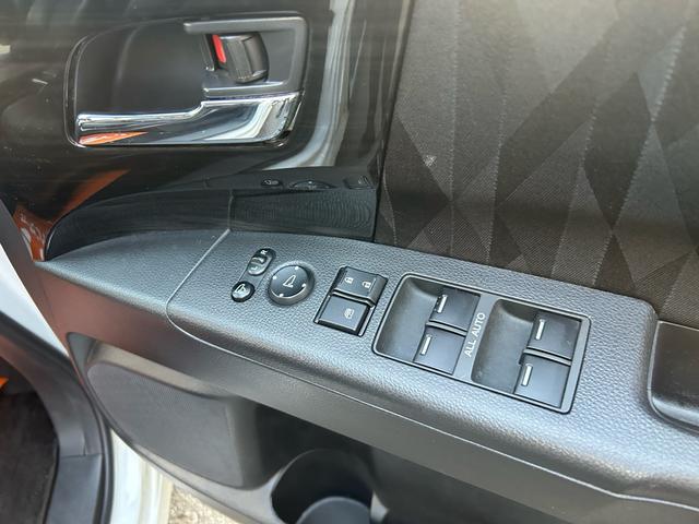 オデッセイ アブソルート・ホンダセンシング 2年保証 純正ナビ 電動シート 純正17インチアルミ ETC2.0 バックカメラ Bluetooth 両側電動スライド フルセグ オットマン(27枚目)