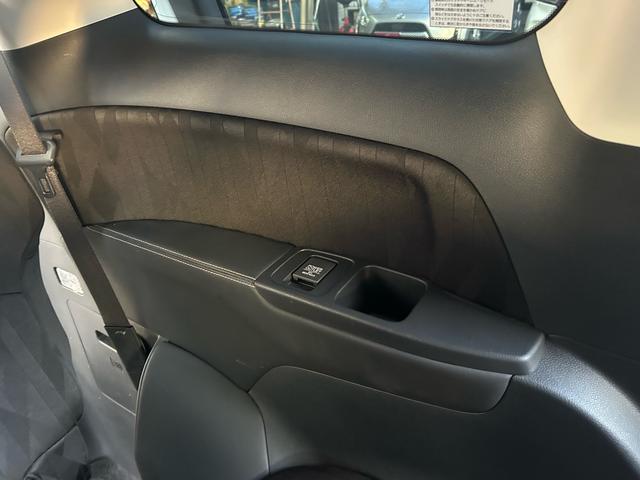 オデッセイ アブソルート・ホンダセンシング 2年保証 純正ナビ 電動シート 純正17インチアルミ ETC2.0 バックカメラ Bluetooth 両側電動スライド フルセグ オットマン(57枚目)