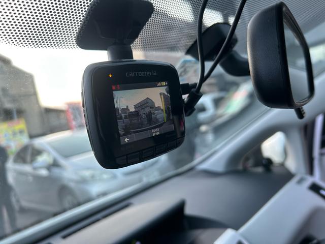 �Ԃ́A�����������������ォ��̂��t���������������̂ł��B���X�͋C�y�ɑ��k�ł��邨�X���ɗ͂����Ă���܂��I�C�����ȃX�^�b�t�����q�l�̂����X�����҂����Ă���܂���