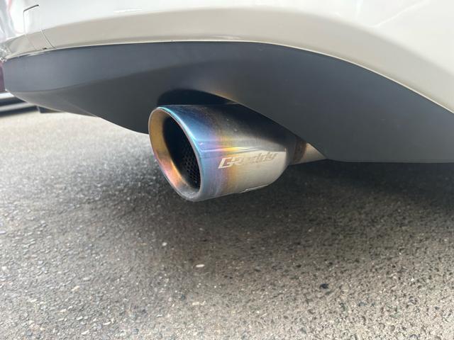 ���[�J�[�ʂ̊e�f�B�[���[�ɂĐ����t�P�Q�����A�Q�S�����_�������{���Ă���܂��̂ł����S���Ă���蒸���܂��B�i�ꕔ���[�J�[�������j�V�ԕۏ،p�����\�Ȃ��Ԃ́A�ۏ،p���v���������p�ӂ��Ă���܂��B