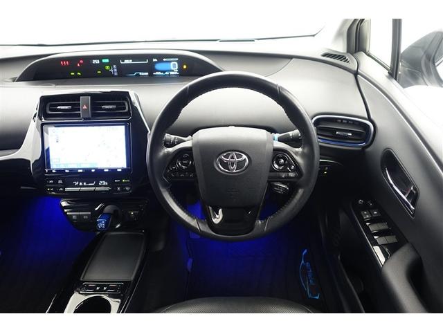 プリウス Ａプレミアム　ツーリングセレクション　横滑り防止機能　皮シート　運転席パワーシート　エアコン　パワーウィンドウ　ナビ＆ＴＶ　アイドリングストップ　ＬＥＤライト　盗難防止装置　スマートキー＆プッシュスタート　キーレス　ＥＴＣ　アルミホイール（4枚目）