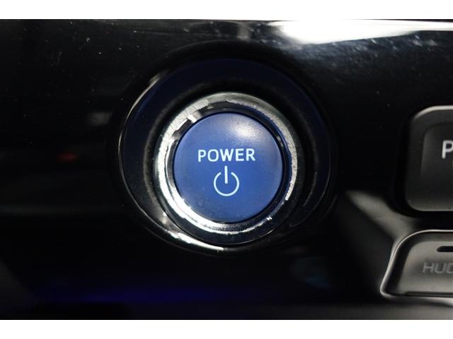 プリウス Ａプレミアム　ツーリングセレクション　横滑り防止機能　皮シート　運転席パワーシート　エアコン　パワーウィンドウ　ナビ＆ＴＶ　アイドリングストップ　ＬＥＤライト　盗難防止装置　スマートキー＆プッシュスタート　キーレス　ＥＴＣ　アルミホイール（10枚目）