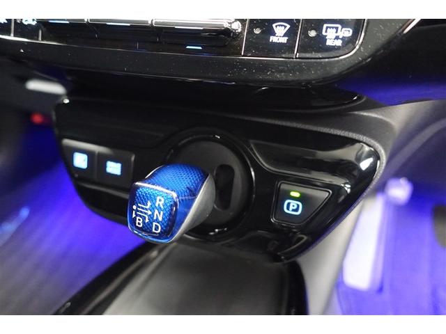 プリウス Ａプレミアム　ツーリングセレクション　横滑り防止機能　皮シート　運転席パワーシート　エアコン　パワーウィンドウ　ナビ＆ＴＶ　アイドリングストップ　ＬＥＤライト　盗難防止装置　スマートキー＆プッシュスタート　キーレス　ＥＴＣ　アルミホイール（29枚目）