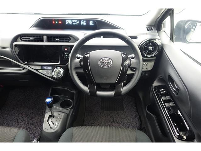 アクア Sスタイルブラック ECOモード イモビライザー LEDライト スマートキープッシュスタート アルミホイール ETC付き Wエアバッグ キーフリ 横滑り防止装置付き フルオートエアコン ABS パワーウィンドウ PS(4枚目)