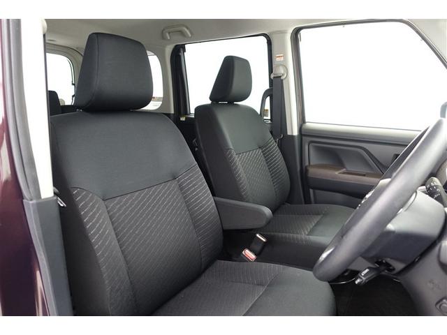 しっかりとしていて上質な座り心地のシートです。　座り心地も良くて長時間の運転も快適ですよ。　肌触りの良いシートが評判です。