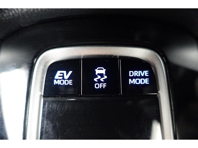 カローラクロス ハイブリッド　Ｓ　衝突軽減　エアバッグ　クルーズコントロール　ＬＥＤヘッドライト　ＥＴＣ車載器　アルミホイール　Ｂモニター　スマートキー　ドラレコ　キーレス　ミュージックプレイヤー接続可　横滑り防止機能　オートエアコン（31枚目）