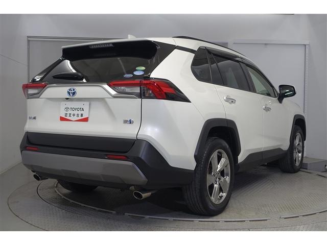 �o�b�N�h�A�͑傫����ɒ��ˏオ��܂��̂ŉו��̏o��������ȒP�ɏo���܂��B�J�̓��ɂ̓o�b�N�h�A���J�����ɂȂ��Ă���܂��恙