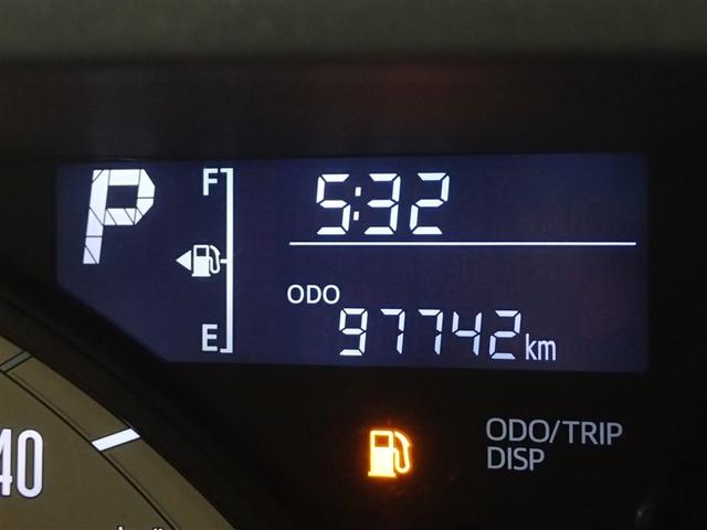 ���B�e���̑��s�����͖�X�D�W���j���ł��B���S�̃����O�����ۏؕt���ł��B