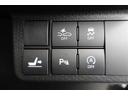 カスタムＲＳセレクション　横滑り防止システム　Ｂカメ　Ａストップ　ＥＴＣ付き　地デジ　キーフリーシステム　ＬＥＤヘッドライト　オートエアコン　セキュリティーアラーム　クルーズコントロール　サイドエアバッグ　ナビＴＶ　ＤＶＤ（30枚目）