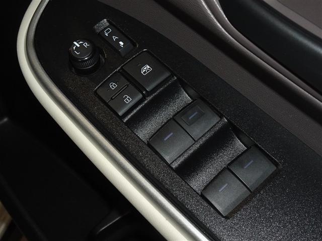 ノア Ｇ　衝突被害軽減システム　メモリーナビ　フルセグ　後席モニター　バックカメラ　ＥＴＣ　両側電動スライド　３列シート　ＬＥＤヘッドランプ　スマートキー　乗車定員８人（16枚目）