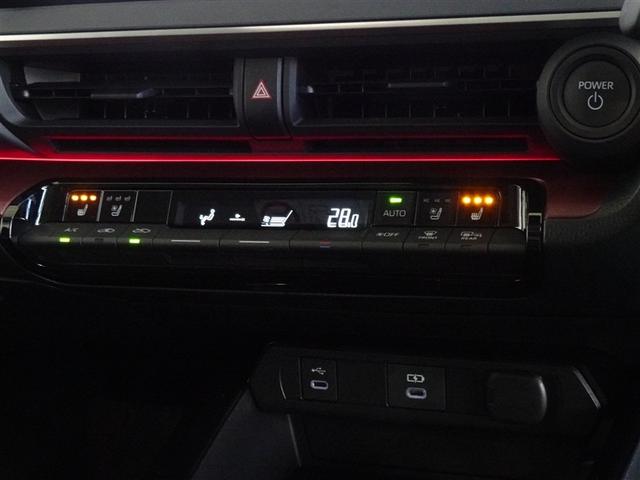 プリウス Z 衝突被害軽減システム フルセグ バックカメラ ETC ドラレコ サンルーフ LEDヘッドランプ スマートキー(15枚目)