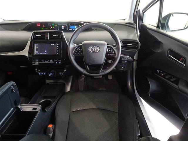 プリウス ＳセーフティプラスＩＩ　衝突被害軽減システム　メモリーナビ　フルセグ　バックカメラ　ＥＴＣ　ＬＥＤヘッドランプ　スマートキー（5枚目）