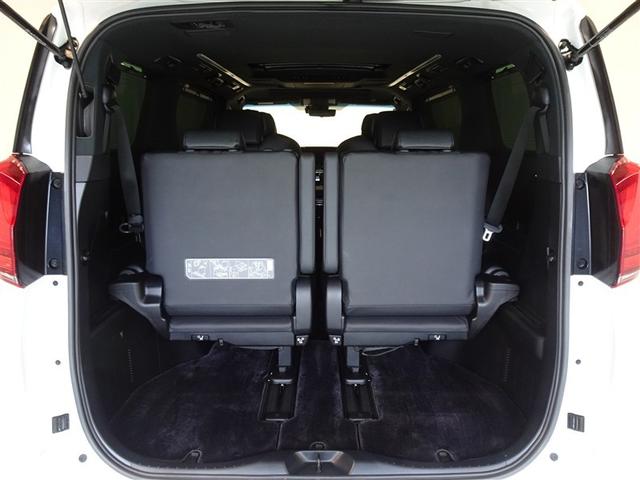 アルファード ３．５エグゼクティブラウンジＳ　衝突被害軽減システム　メモリーナビ　フルセグ　後席モニター　バックカメラ　ＥＴＣ　サンルーフ　両側電動スライド　フルエアロ　３列シート　ＬＥＤヘッドランプ　スマートキー　乗車定員７人（25枚目）