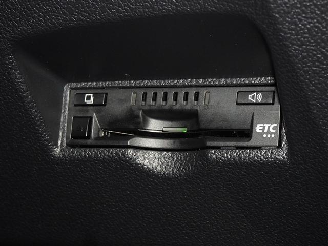 プリウス Ｓセーフティプラス　衝突被害軽減システム　メモリーナビ　ワンセグ　バックカメラ　ＥＴＣ　ＬＥＤヘッドランプ　スマートキー（16枚目）