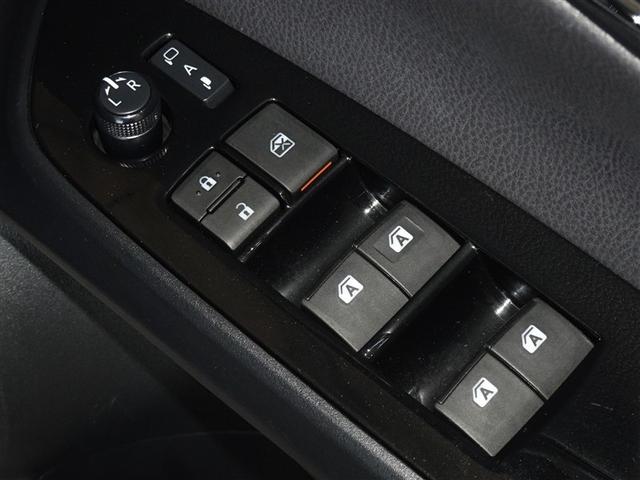 プリウス Ｓセーフティプラス　衝突被害軽減システム　メモリーナビ　ワンセグ　バックカメラ　ＥＴＣ　ＬＥＤヘッドランプ　スマートキー（17枚目）