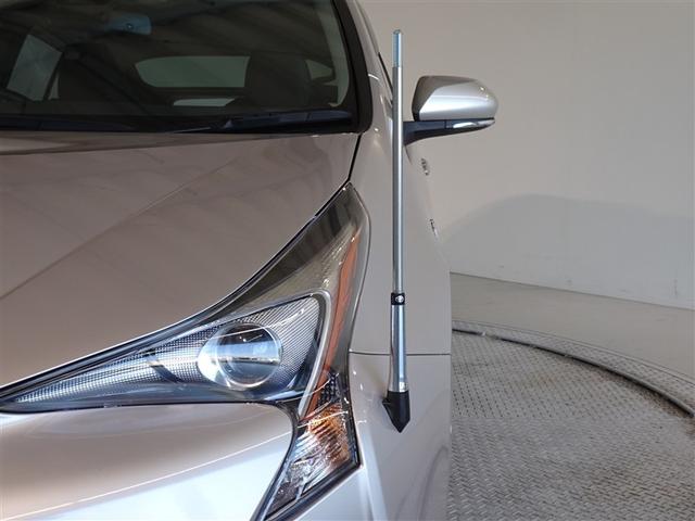 プリウス Ｓセーフティプラス　衝突被害軽減システム　メモリーナビ　ワンセグ　バックカメラ　ＥＴＣ　ＬＥＤヘッドランプ　スマートキー（25枚目）