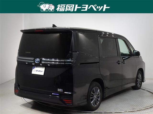 ヴォクシー ハイブリッドＳ－Ｇ　衝突被害軽減システム　メモリーナビ　フルセグ　バックカメラ　ＥＴＣ　３列シート　ＬＥＤヘッドランプ　スマートキー　乗車定員７人（3枚目）