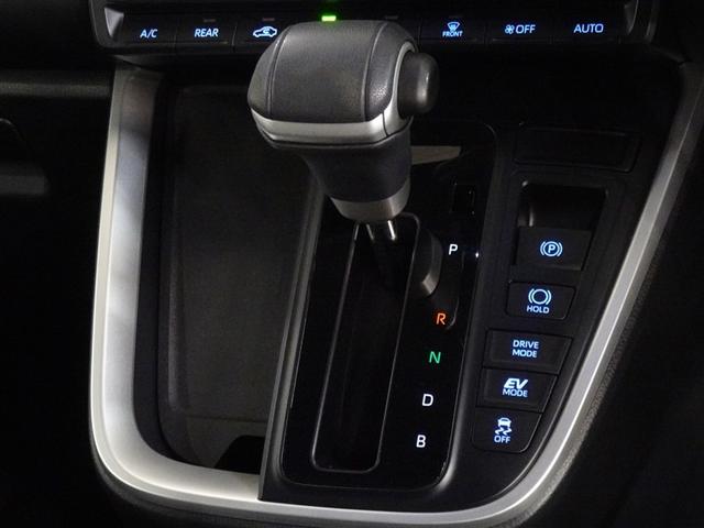 ヴォクシー ハイブリッドＳ－Ｇ　衝突被害軽減システム　メモリーナビ　フルセグ　バックカメラ　ＥＴＣ　３列シート　ＬＥＤヘッドランプ　スマートキー　乗車定員７人（15枚目）