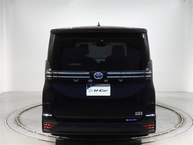 ヴォクシー ハイブリッドＳ－Ｇ　衝突被害軽減システム　メモリーナビ　フルセグ　バックカメラ　ＥＴＣ　３列シート　ＬＥＤヘッドランプ　スマートキー　乗車定員７人（24枚目）