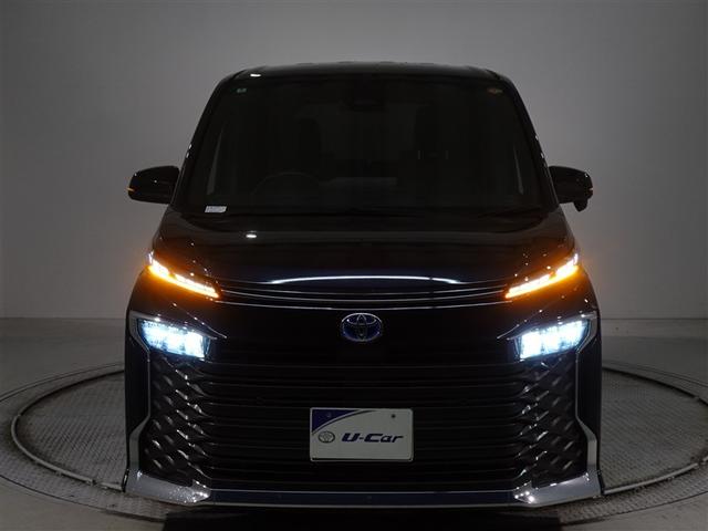 ヴォクシー ハイブリッドＳ－Ｇ　衝突被害軽減システム　メモリーナビ　フルセグ　バックカメラ　ＥＴＣ　３列シート　ＬＥＤヘッドランプ　スマートキー　乗車定員７人（28枚目）