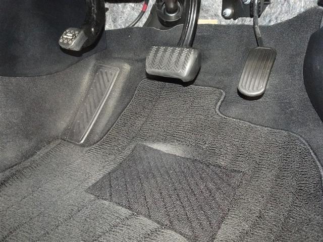 プリウス Ｓツーリングセレクション　衝突被害軽減システム　メモリーナビ　フルセグ　バックカメラ　ＥＴＣ　ＬＥＤヘッドランプ　スマートキー（11枚目）