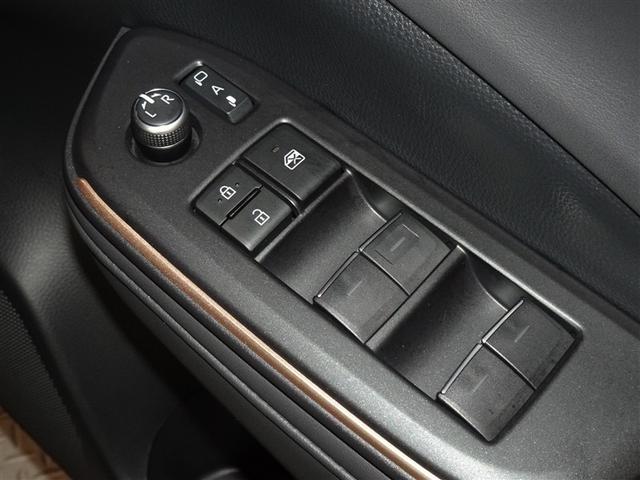 クラウンクロスオーバー Gアドバンスド・レザーパッケージ 衝突被害軽減システム フルセグ バックカメラ ETC ドラレコ LEDヘッドランプ 4WD スマートキー(18枚目)