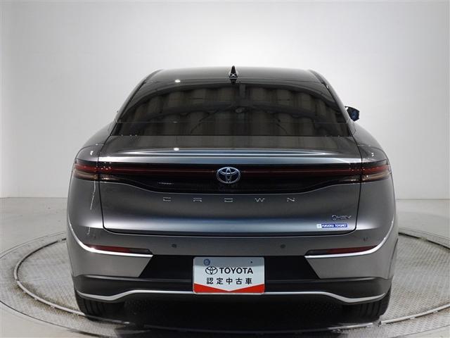 リアにハイマウントストップランプを装備しています。後続車両からの視認性も良く、安心です。