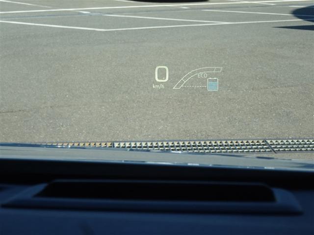 プリウス Ａ　衝突被害軽減システム　メモリーナビ　フルセグ　バックカメラ　ＥＴＣ　ＬＥＤヘッドランプ　４ＷＤ　スマートキー（15枚目）