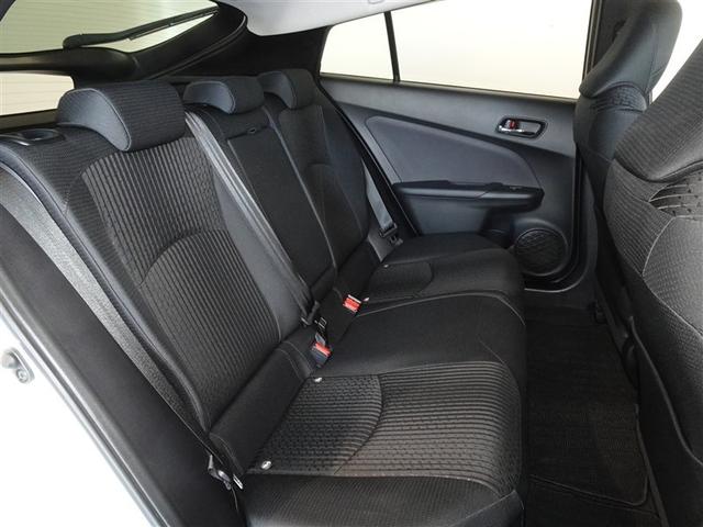 プリウス Ａ　衝突被害軽減システム　メモリーナビ　フルセグ　バックカメラ　ＥＴＣ　ＬＥＤヘッドランプ　４ＷＤ　スマートキー（18枚目）