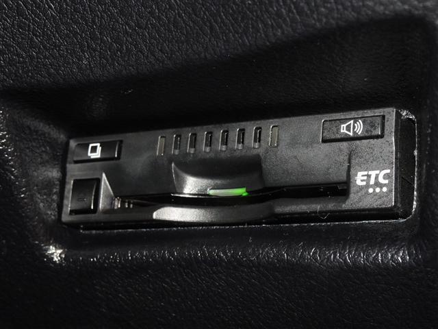 シエンタ Ｇ　衝突被害軽減システム　メモリーナビ　フルセグ　バックカメラ　ＥＴＣ　両側電動スライド　３列シート　スマートキー　乗車定員７人（13枚目）