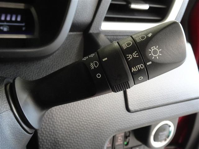 タンク カスタムＧ　衝突被害軽減システム　メモリーナビ　フルセグ　両側電動スライド　ＬＥＤヘッドランプ　スマートキー（11枚目）